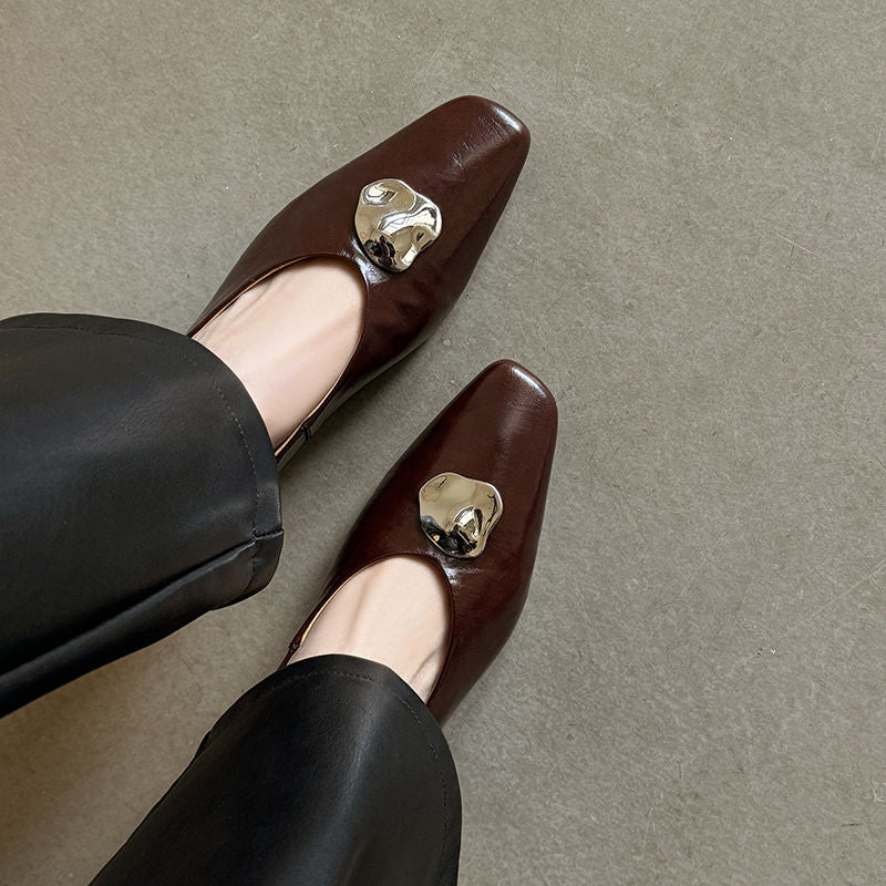 Karin Luna In Stock Spot Goods  Small Metal Decoration Thick Heel Single Shoes
