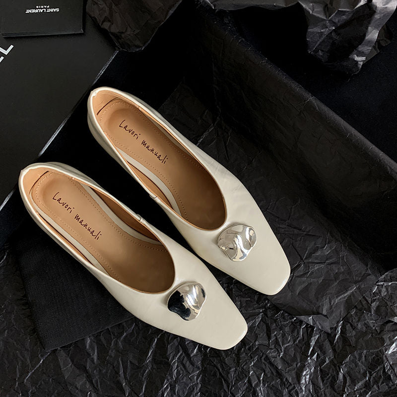 Karin Luna In Stock Spot Goods  Small Metal Decoration Thick Heel Single Shoes