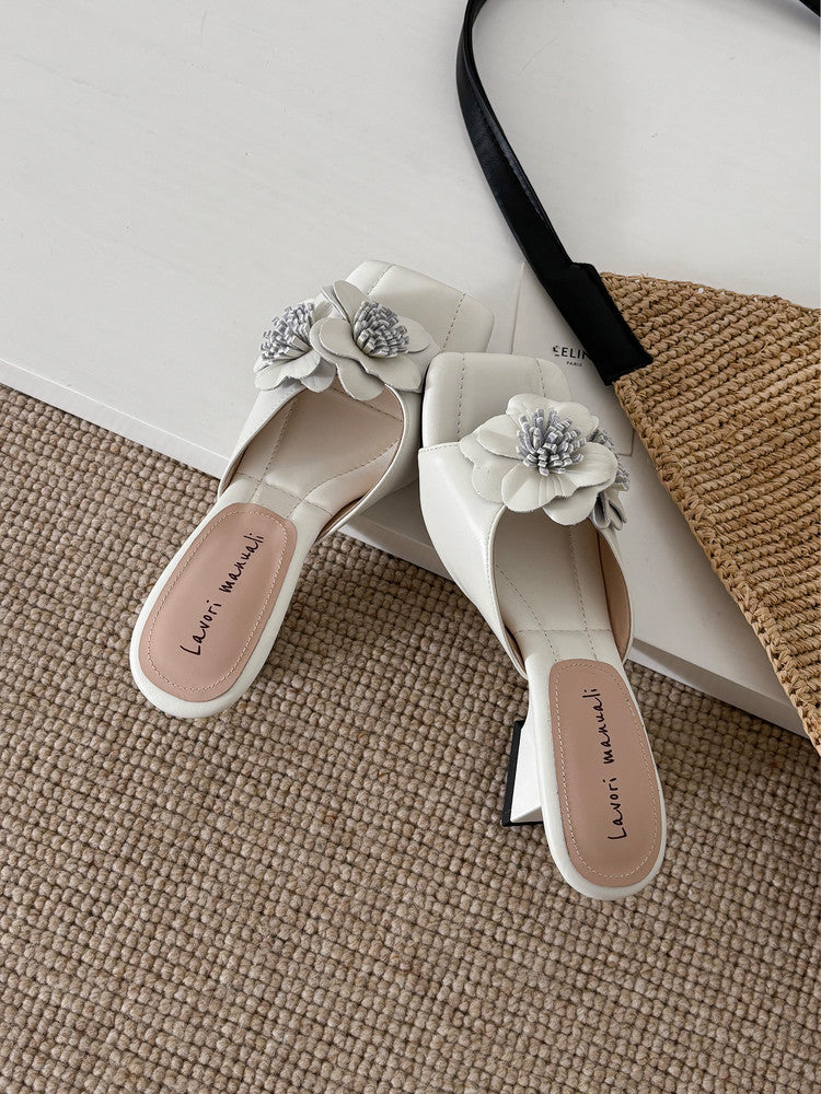 Karin Luna In Stock Spot Goods Camellia Classic style retro square toe shaped heel slippers