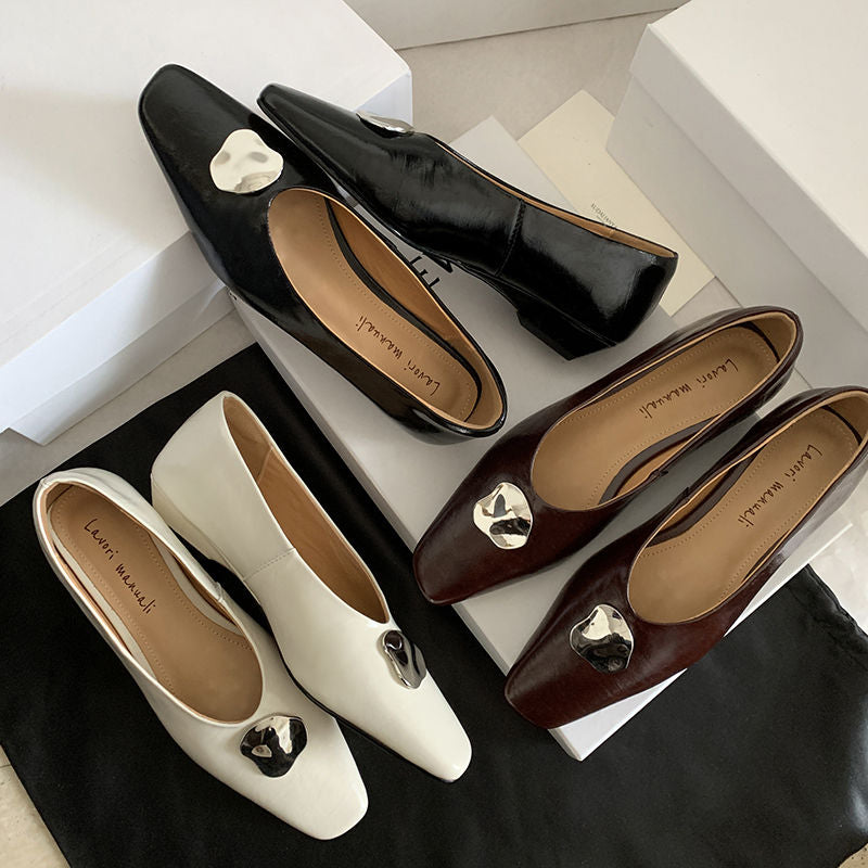 Karin Luna In Stock Spot Goods  Small Metal Decoration Thick Heel Single Shoes