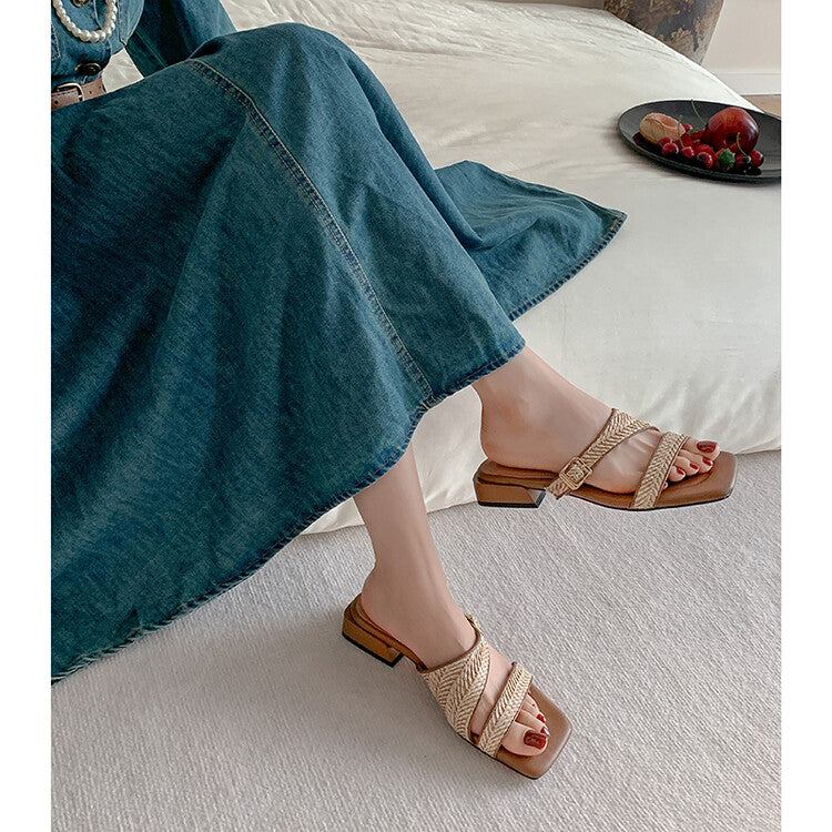 Karin Luna Full of casual charm~ Irregular Weaving Design Flat Slippers