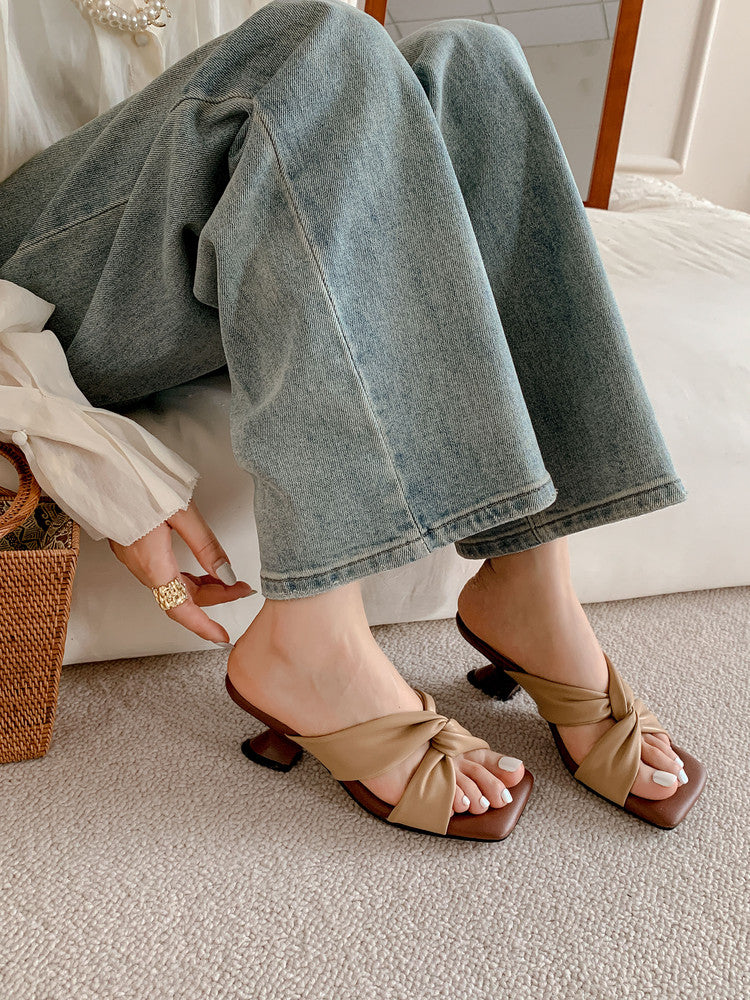 Karin Luna In Stock In Stock Basic Versatile Cross Strap Sofa Insoles Slippers