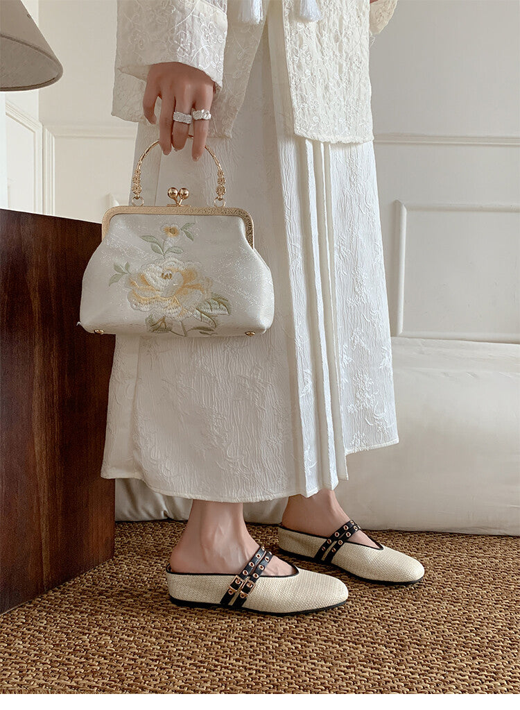 Karin Luna  Closed-Toe Woven Style Height-Increasing Slippers