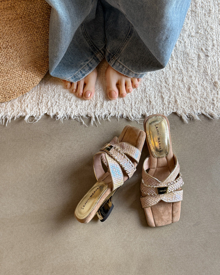 Karin Luna Fish Skin Series~ Hot-selling Square-Toe Slippers with Built-in Traffic
