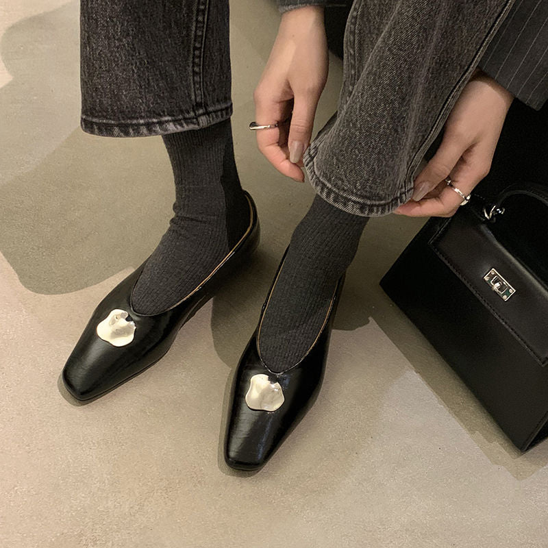Karin Luna In Stock Spot Goods  Small Metal Decoration Thick Heel Single Shoes
