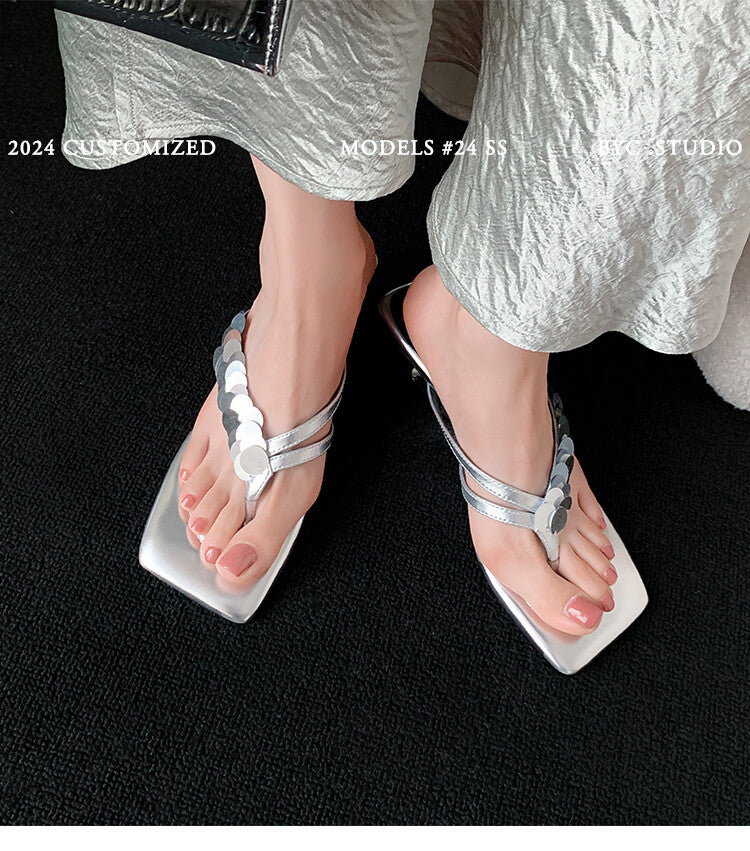 Karin Luna Exquisite Daughter~t Footrest with Rhinestones for a Sofa-like Feel  Sequin Flip-Flops
