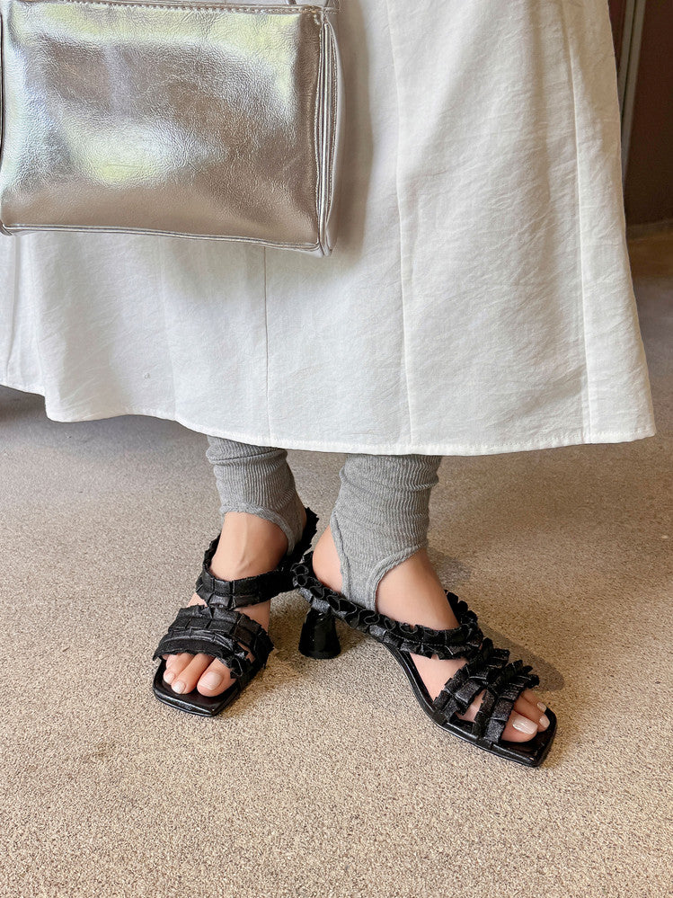 Karin Luna In Stock  Spot Goods  Unique Square-Toe Pleated Lace Sandals