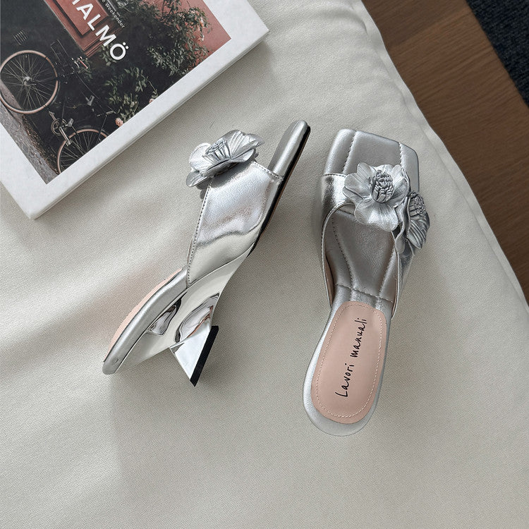 Karin Luna In Stock Spot Goods Camellia Classic style retro square toe shaped heel slippers